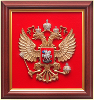 Панно герб РФ 26х28см. (арт. Панно 28/2 красное дерево): щит - флок, рама - красное дерево, орел - пластик, краска, кристаллы Сваровски вариант №2 Панно герб РФ 26х28см. (арт. Панно 28/2 красное дерево): щит - флок, рама - красное дерево, орел - пластик, краска, кристаллы Сваровски вариант №2